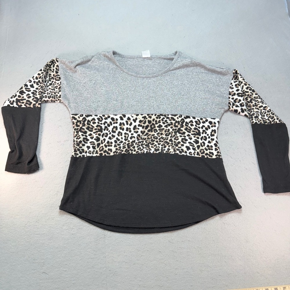 No Boundaries Womens Top XXL 2X Gray Black Leopard Print Long Sleeve Casual